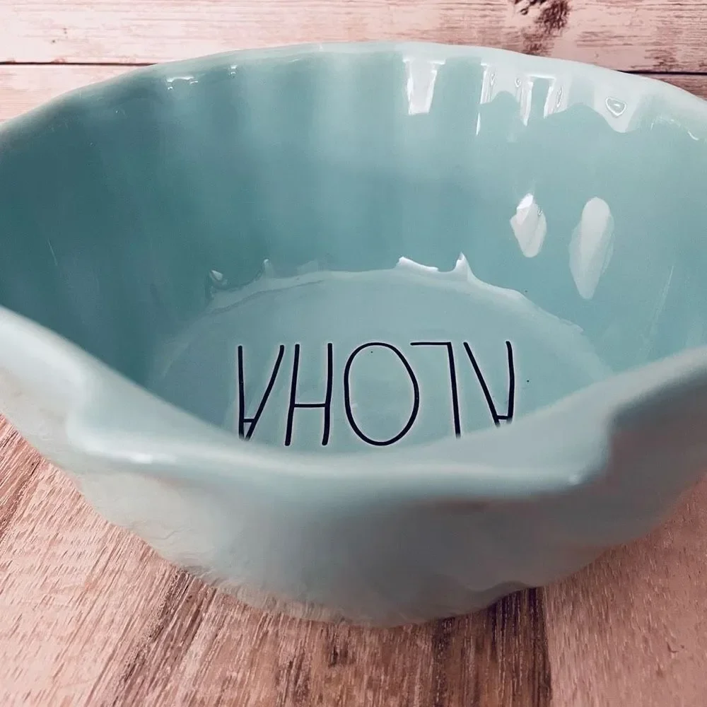 NWT Gorgeous Rae Dunn ALOHA shell shape blue Ceramic plate/tray/ Dish Bowl